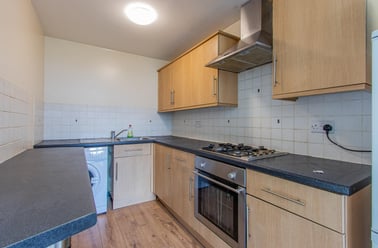 Newport Road, Roath, Cardiff - Image 2